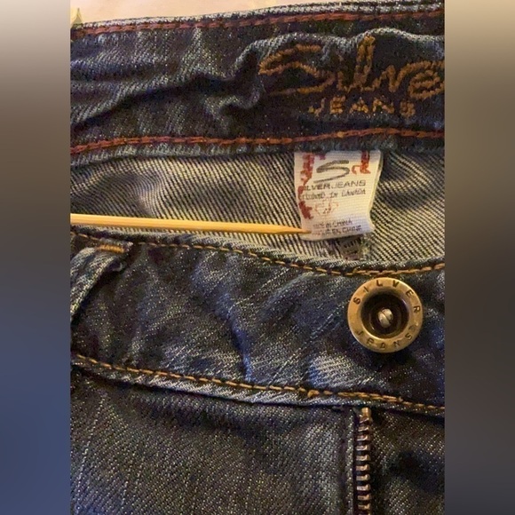 Silver Jeans Co. Lael Low Rise Flare Leg Jeans  Dark Wash Ladies W28/L33 - Picture 4 of 15
